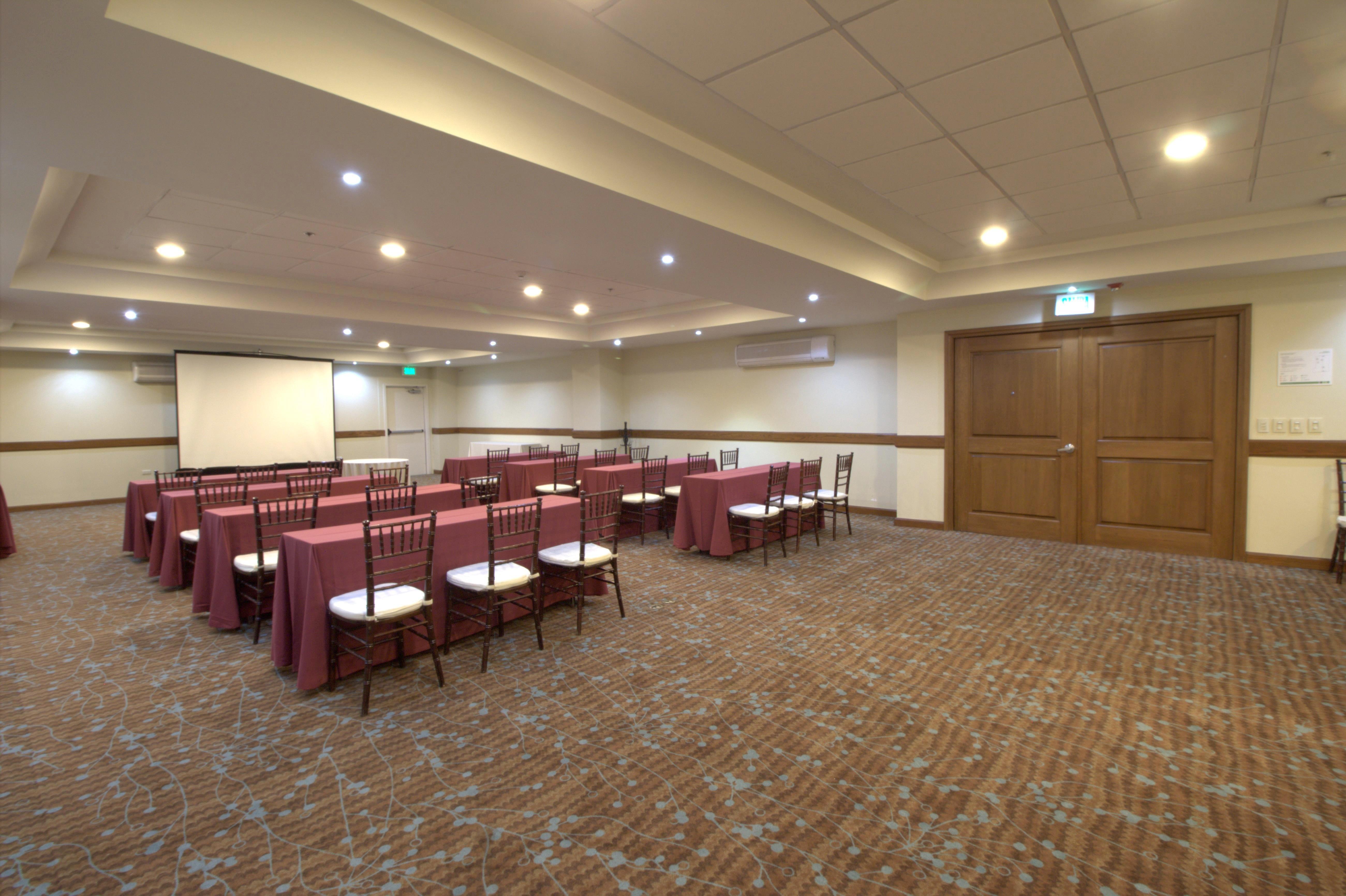 Holiday Inn Monterrey Valle By Ihg San Pedro Garza Garcia Exterior foto